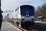 Eastbound "California Zephyr" crosses over to enter the station